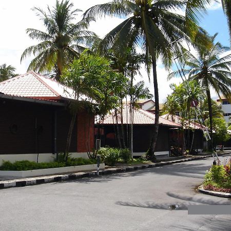 Grand Dormani Rajah Court Hotel Kuching Extérieur photo